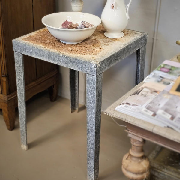 Højt Zinkbord med patina