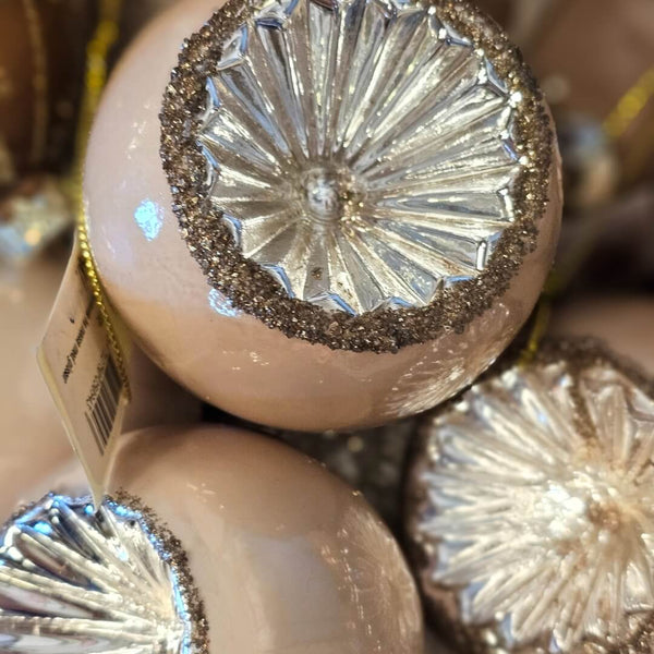 Latte Julekugle glas med sølvmidte