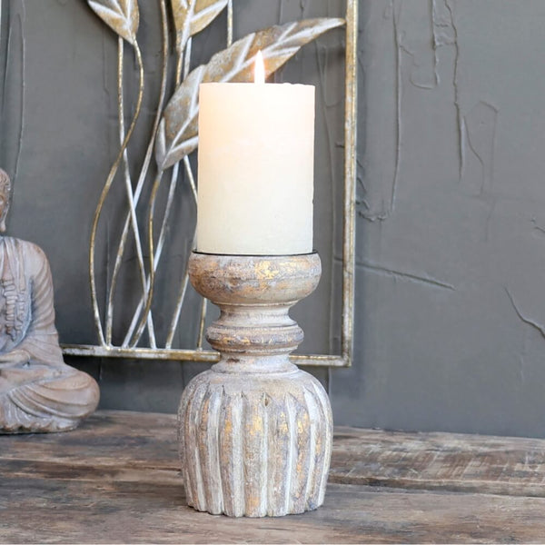 Trælysestage med guldstaffering og riller