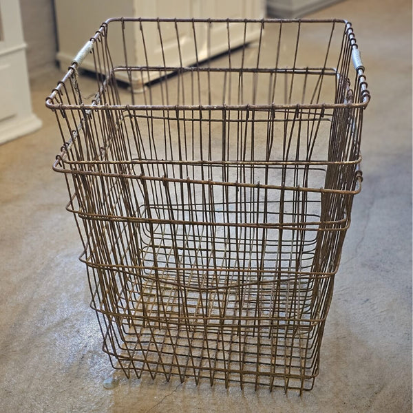 Stor gammel fransk Trådkurv metal