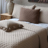 Aix Soft Quilt Sengetæppe hør 260 x 240