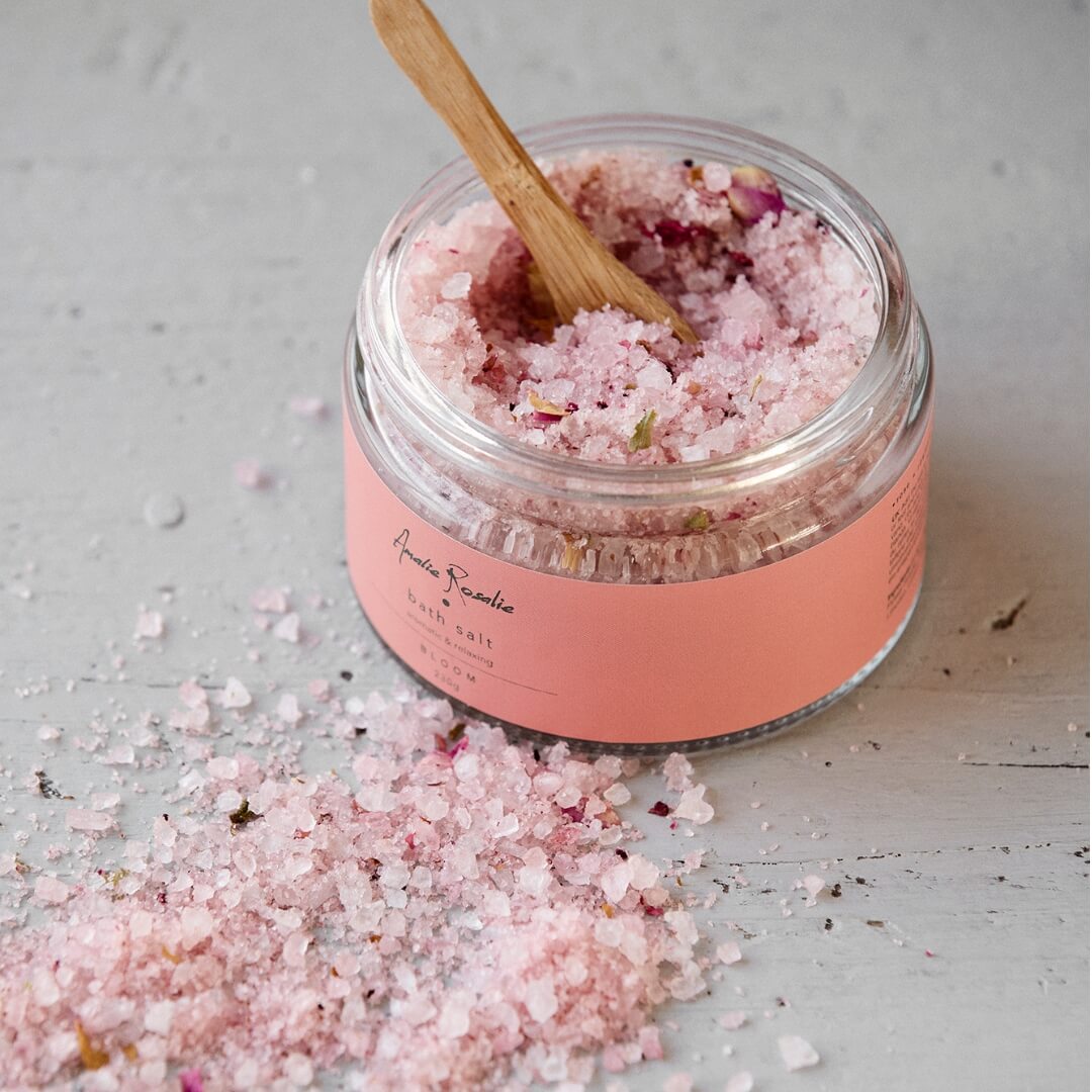 Badesalt BLOOM øko | Shop online | Amalie Rosalie – Aastedgaard.dk