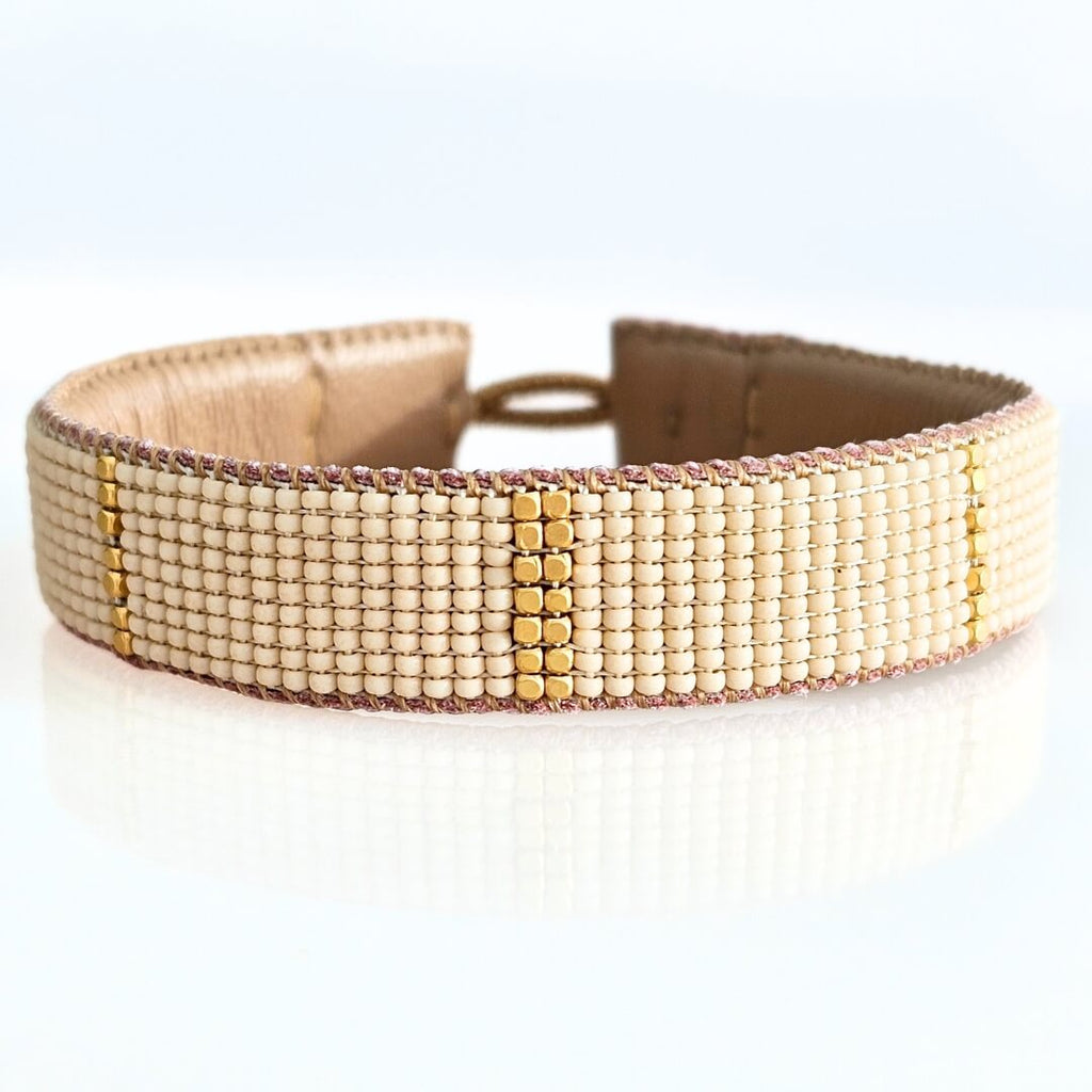 Empire bredt perlevævet Armbånd beige