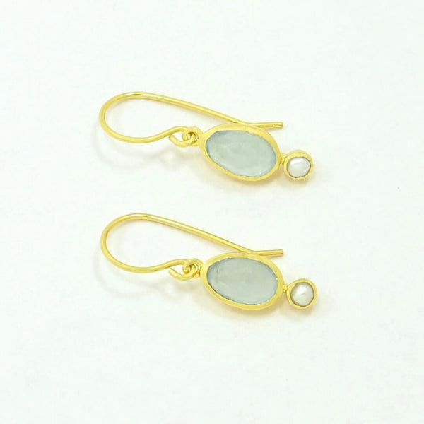 Fiona forgyldte Øreringe med perle & aqua chalcedon