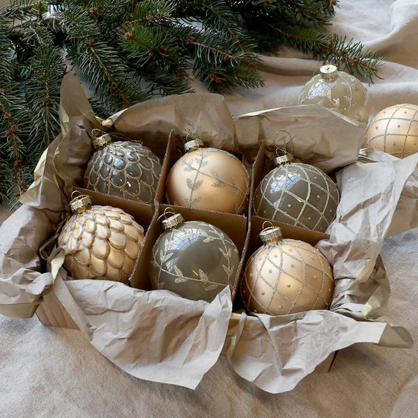 Julekugler i æske 6 stk champagne