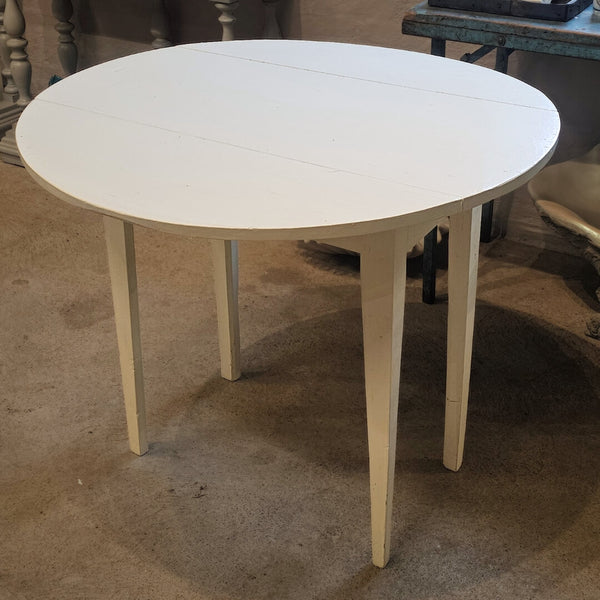 Lille gammelt hvidmalet klapbord