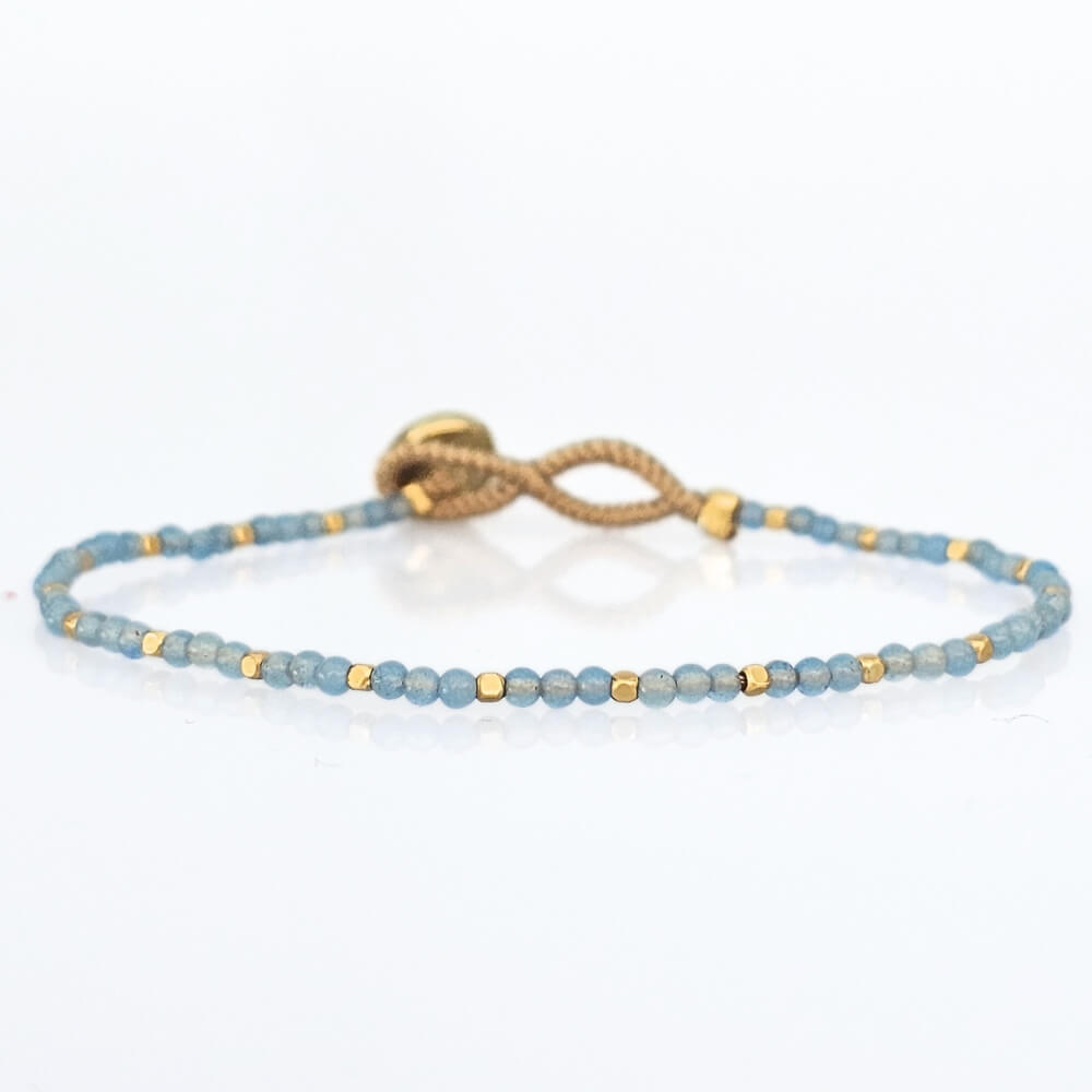 Lulu Stone Dot perlevævet armbånd blå chalcedon