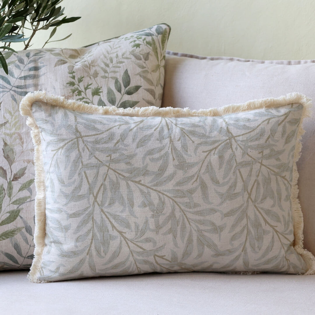 Pudebetræk aflangt med blade og frynser