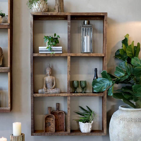 Stor Vægreol i genbrugstræ