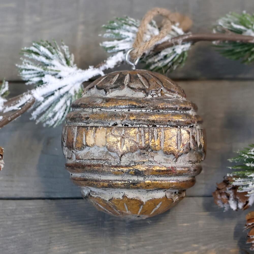Rustikt Julekugle træ med guld 8 cm